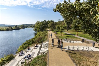 Ruhr Valley cycle path, Ruhr, cycle and pedestrian path, in Essen-Steele, Essen, North