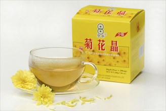 Cup chrysanthemum tea (chrysanthemum hybrid)