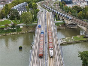 Load test on the Neckar Bridge, aerial view. Due to the unusual design, dimensional checks are