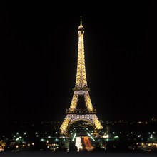 330m hohe Eifflturm, gebaut zum 100. Jahrestag der Französischen Revolution, Wahrzeichen von Paris,