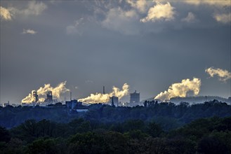 View of Duisburg-Bruckhausen, Marxloh, steelworks, blast furnaces, coking plant, skyline of