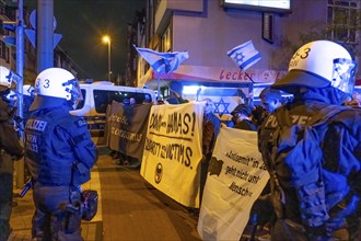 Counter-demonstration, solidarity with Israel, to the demonstration of pro-Palestinian activists in