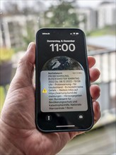 Warning day, 08.12.22 in Germany, first trial warning via cell broadcast, automatic alerting of the
