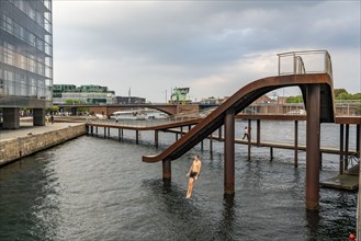 Leisure facilities in Copenhagen harbour, Bølgen afslapningsanlæg, jetties with bathing areas,