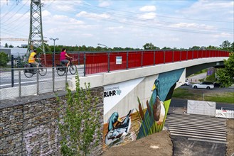 New cycle and footpath bridge, section of the RS1, Radschnellweg Ruhr, over Berthold-Beitz