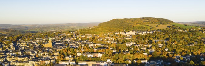 Town view with St Annenkirche and Pöhlberg, Annaberg-Buchholz, Saxony, Germany, Europe