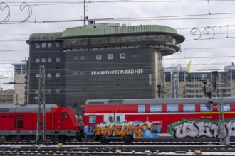 Frankfurt am Main main station, signal box, regional express, Hesse, Germany, Europe