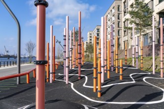 Promenade Kirchenpauerkai, Hafencity Hamburg, new district on the Elbe, on the site of the former