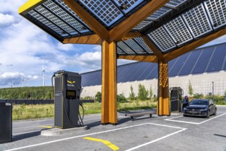 E-fuelling station on the site of the former Lohberg colliery in Dinslaken, 4 300 kW fast-charging