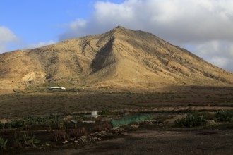 Sacred mountain Montana de Tindaya, Fuerteventura, Canary Islands, Spain, Europe