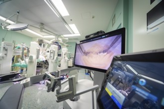 Operating theatre robot HUGO, Dresden, Saxony, Germany, Europe