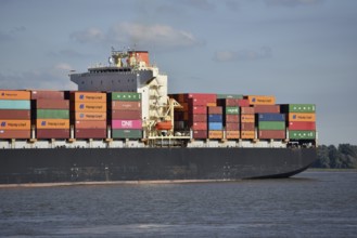 Europe, Germany, Hanseatic City of Hamburg, harbour, Elbe, Dimitra C leaving Hamburg for the North