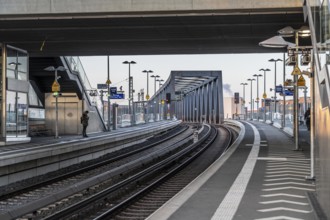 Track system at Elbbrücken station, journey towards the city centre, to the main station, S-Bahn,