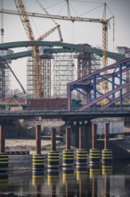 New construction of the Karl Lehr Bridge in the port of Duisburg-Ruhrort, over the Ruhr and the