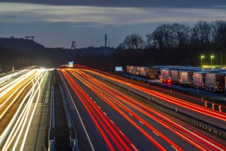 Evening traffic on the A2 motorway at the Recklinghausen junction heading west, in the background