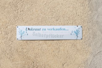 Sign on a garden shed, weeds for sale..., Mainbernheim, Lower Franconia, Bavaria, Germany, Europe