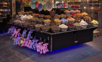 Various spices and souvenirs, Souvenirs, Spice Souq, Grand Souq-Bur, Market, Deira, Dubai, United