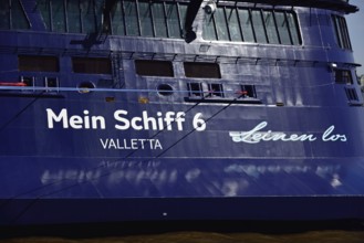 Germany, Hamburg, harbour, cruise ship, Mein Schiff 6, Europe