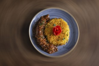 Wipe-clean farmer's sausage with rösti