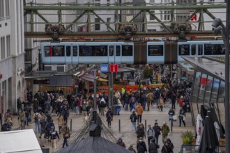 At the main railway station, Alte Freiheit street, full pedestrian zone, suspension railway,