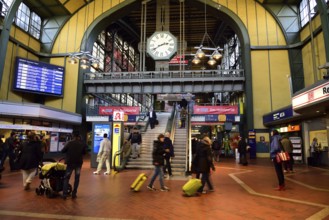 Europe, Germany, Hamburg, City, Central Station, Wandelhalle, Hamburg, Hamburg, Federal Republic of