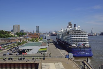 Europe, Germany, Hamburg, Elbe, Cruise Centre Altona, passenger ship, Mein Schiff 6, deck