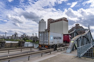 Rhine harbour Krefeld, inland port, 4th largest public port in North Rhine-Westphalia, trimodal