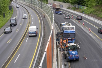 Motorway construction site on the A52 in Essen, basic renovation of the two carriageways in both