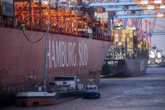 Port of Hamburg, Waltershofer Hafen, EUROGATE Container Terminal, container freighter Cap San