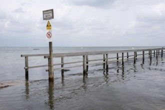 Flooded jetty, high water, Wyk, Föhr, North Sea island, North Frisia, Schleswig-Holstein, Germany,