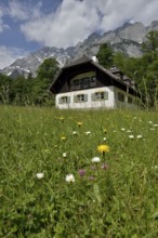 Farmhouse in front of the east wall of the Watzmann, Upper Bavaria, Bavaria, Germany, Europe