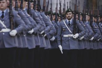 Soldiers from the Bundeswehr Guard Battalion, photographed during a reception with military honours