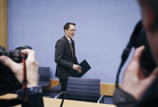 Karl Lauterbach (SPD), Federal Minister of Health, speaking at a federal press conference on the