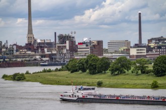 Chempark Krefeld-Ürdingen, around 40 companies are located in the chemical park on the Rhine, there