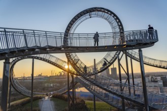 Landmark Angerpark Tiger & Turtle, Magic Mountain, walk-in sculpture in the form of a rollercoaster