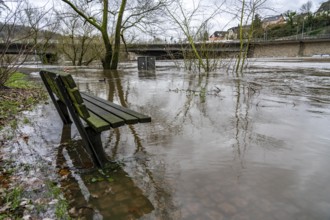 High water on the Ruhr, after days of heavy rainfall the Ruhr is flooding, warning level 2 of 3,