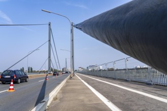 The Theodor-Heuss-Bridge, Rhine crossing, cable-stayed bridge, first road bridge of the so-called