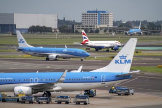 Amsterdam Schiphol Airport, aircraft at terminal, Gate D, check-in, apron, Amsterdam, Netherlands