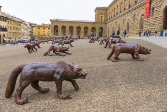 Palazzo Pitti with wolves, architecture, city centre, city trip, culture, tourism, Florence, Italy,