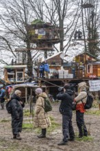 2nd day of the clearing of the hamlet of Lützerath, by the police, of tree houses and huts,