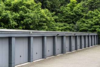 Garage courtyard in a housing estate in Duisburg-Neuenkamp, older residential complex, North