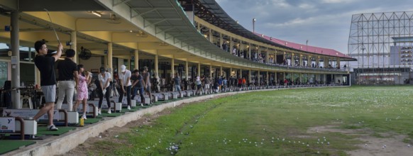 Golf driving range double-decker