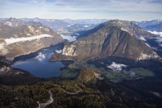 View from the Dachstein Krippenstein to Lake Hallstatt. Hallstatt on the left, Obertraun on the