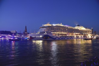 Deutschland, Hamburg, Hafen, Kreuzfahrtschiff AIDAprima