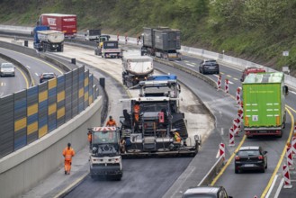 Motorway construction site on the A52 in Essen Basic refurbishment of the motorway, new noise