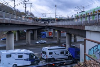 The Kaiserberg motorway junction, A40 motorway, Ruhr expressway, crosses the A3, bridge landscape,