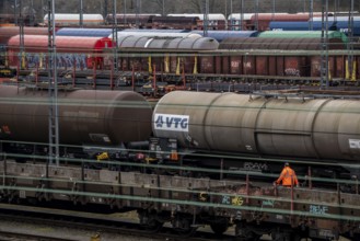 Freight yard, Oberhausen-Osterfeld marshalling yard, freight trains, freight wagons of various