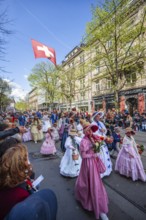 Women of the city guild, parade of historically costumed guild members, Sechseläuten or