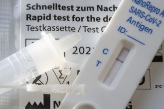 Negative corona antigen rapid test, lay test, self-test, for the detection of SARS-CoV-2 infection,