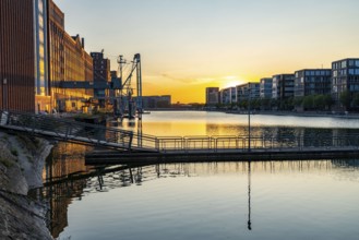 The inner harbour, Duisburg, former mills and warehouse buildings, modern office buildings, North